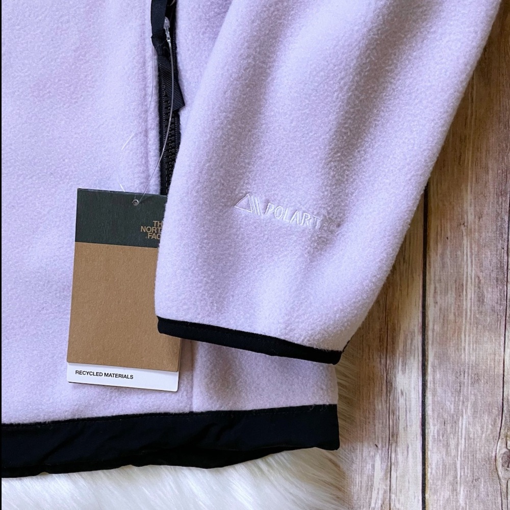 The North Face Women’s Plus Denali Lavender Fog Jacket - Picture 4 of 11
